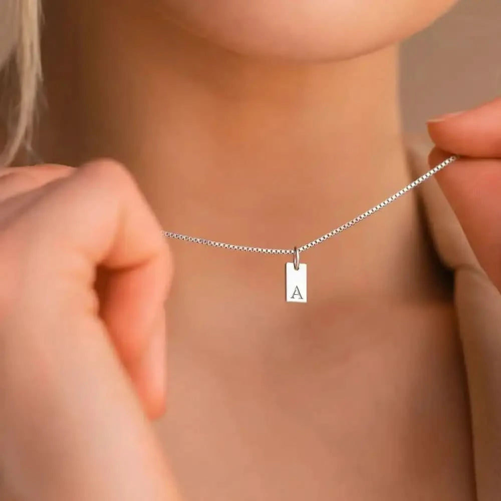 Alpha - Charm Lettre Gravée en Acier Inoxydable 4NewGen.